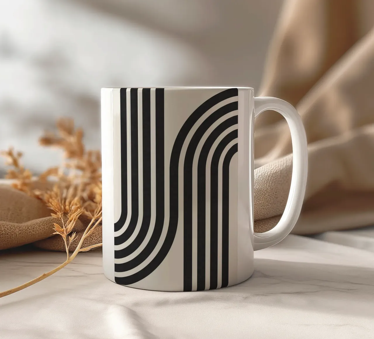 Linee minimaliste tazza in ceramica da Rick Thompson