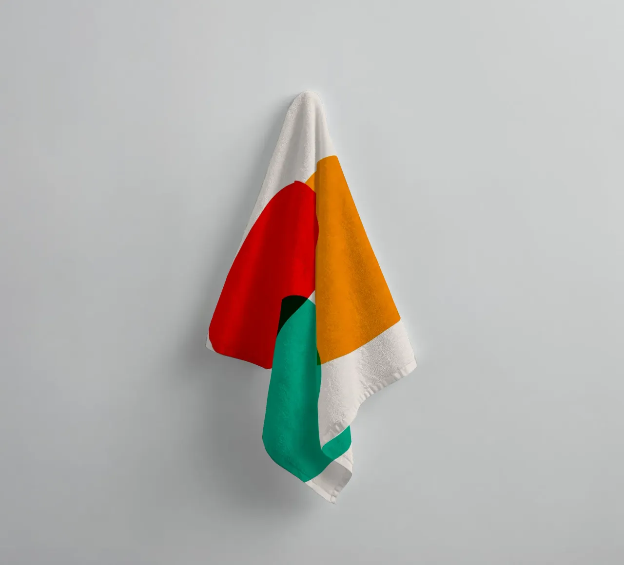 Forme colorate asciugamano da bagno da Rick Thompson