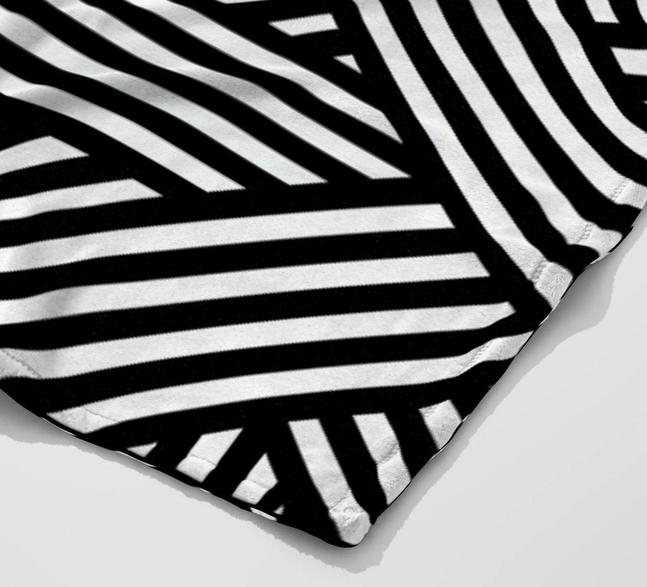 B&W Lines Fleecedecke von The Wall Shop