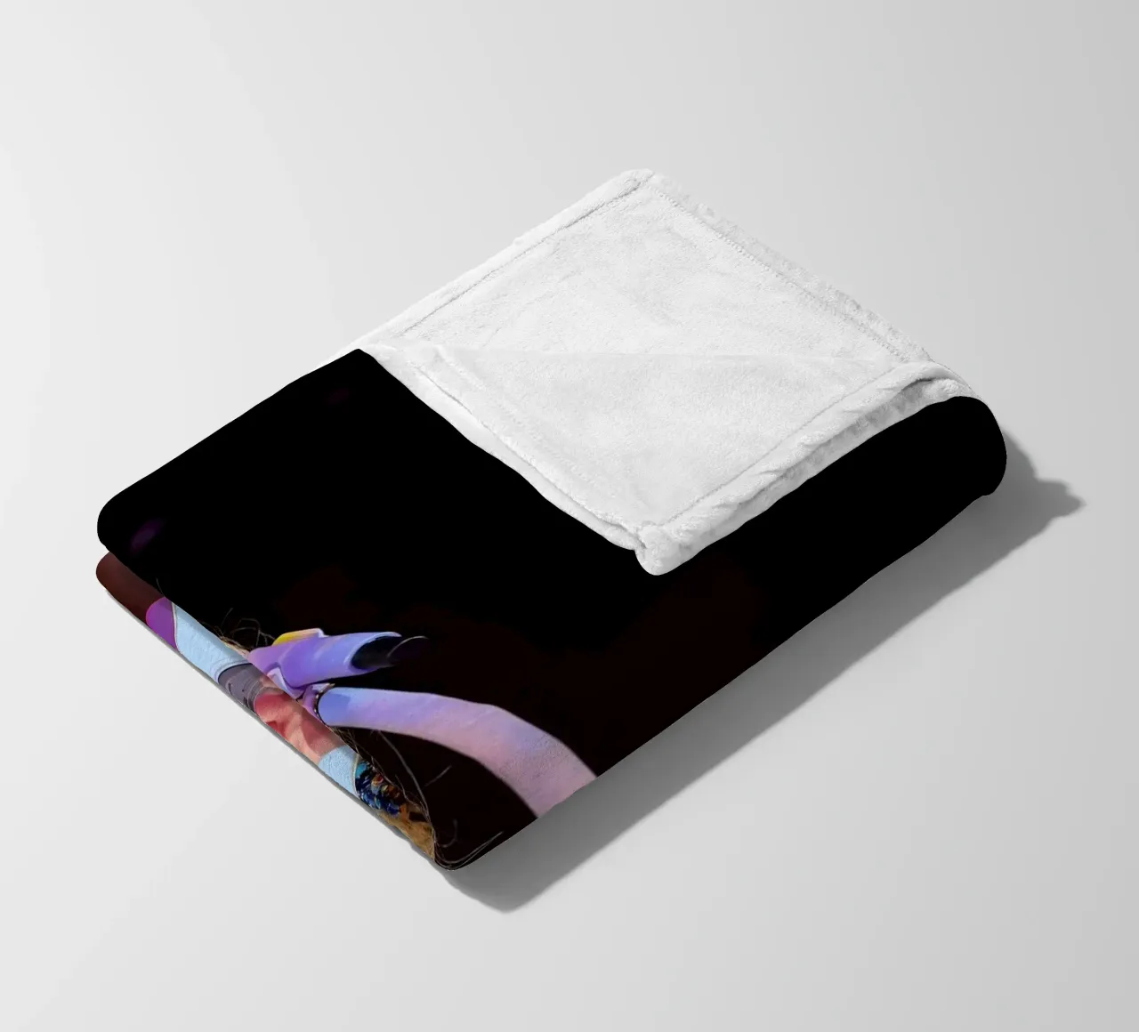 La bellezza di Taylor Swift coperta in pile da shiners