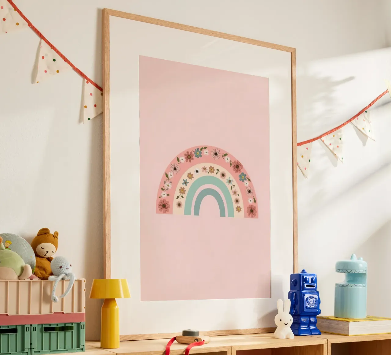 Sfondo rosa arcobaleno decorato con fiori poster con telaio in legno da DesignDoodle