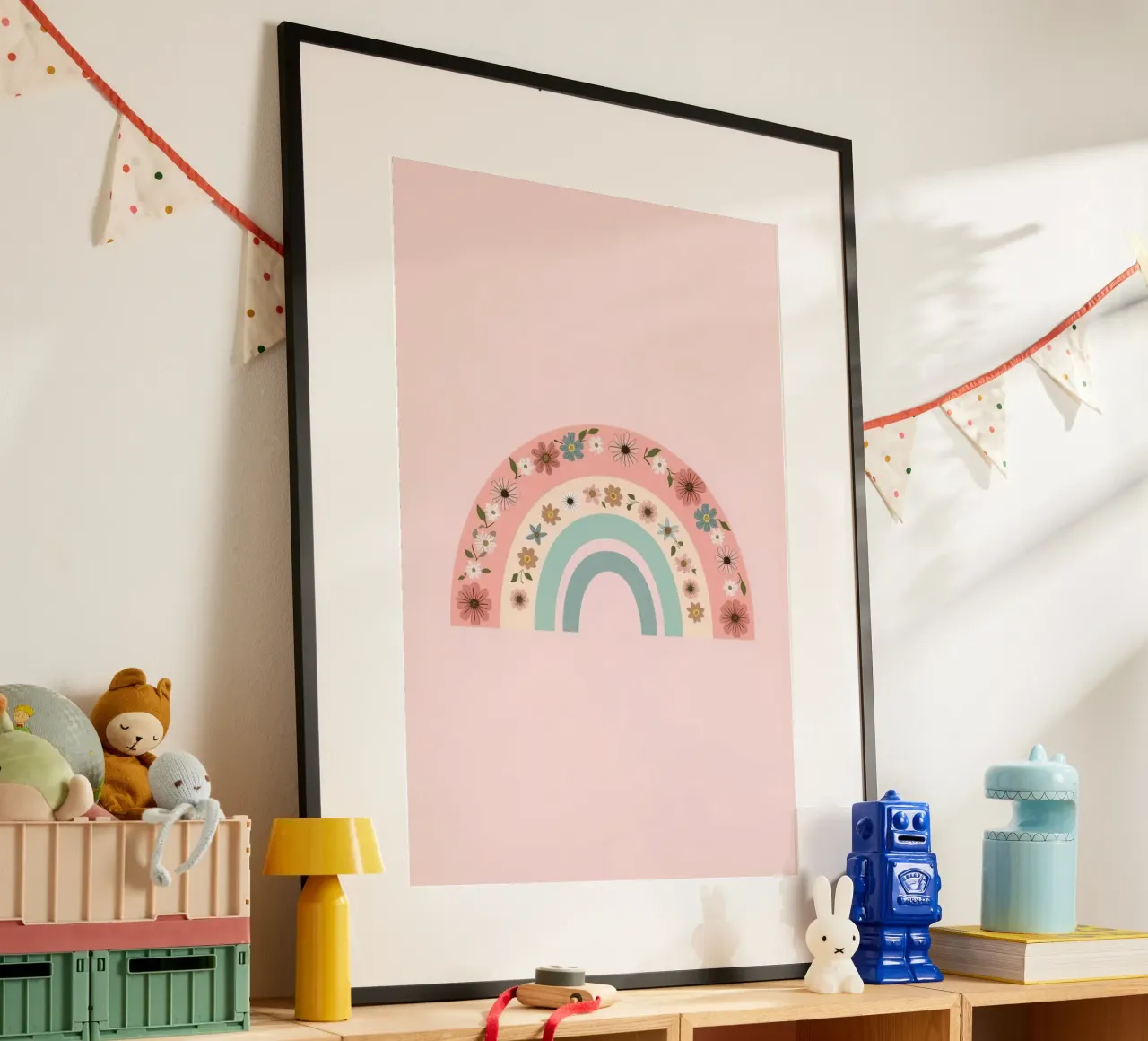 Sfondo rosa arcobaleno decorato con fiori poster con telaio in legno da DesignDoodle