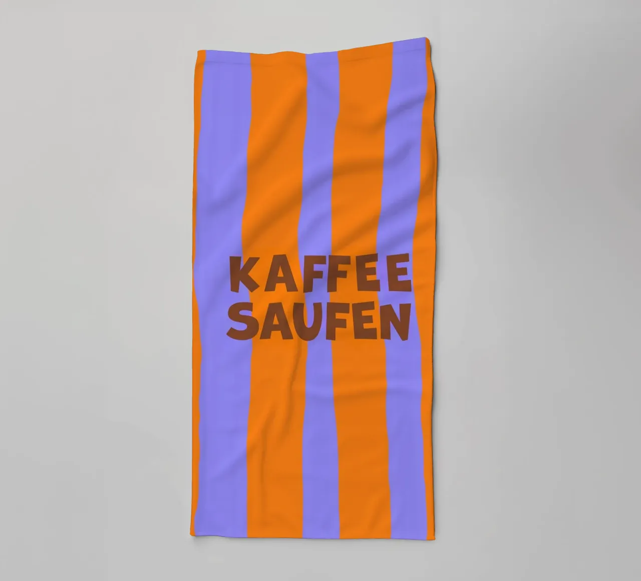 Kaffee saufen. (in fünf Varianten verfügbar) asciugamano da bagno da FRICKE DESIGN