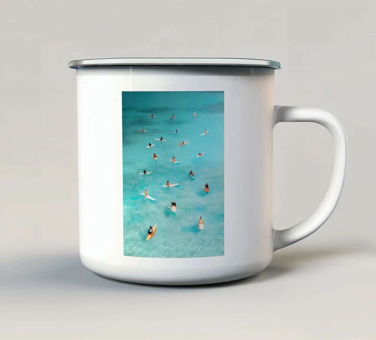 Aspettando le onde tazza in smalto da Eldon S Kiser