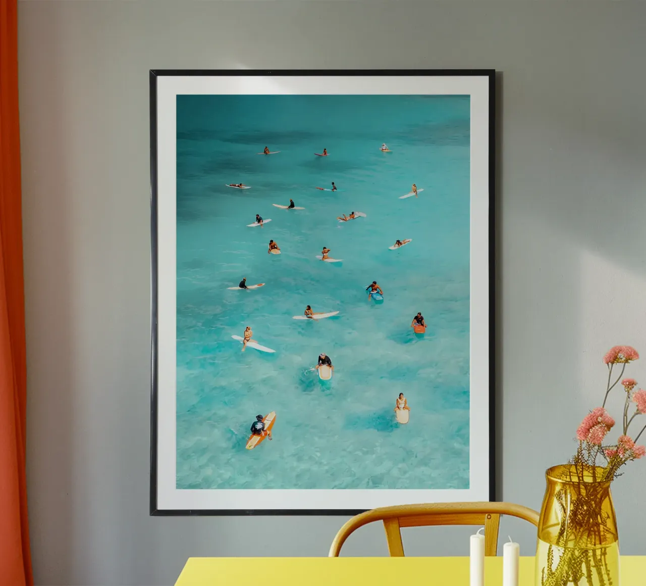 Aspettando le onde poster con telaio in plastica da Eldon S Kiser