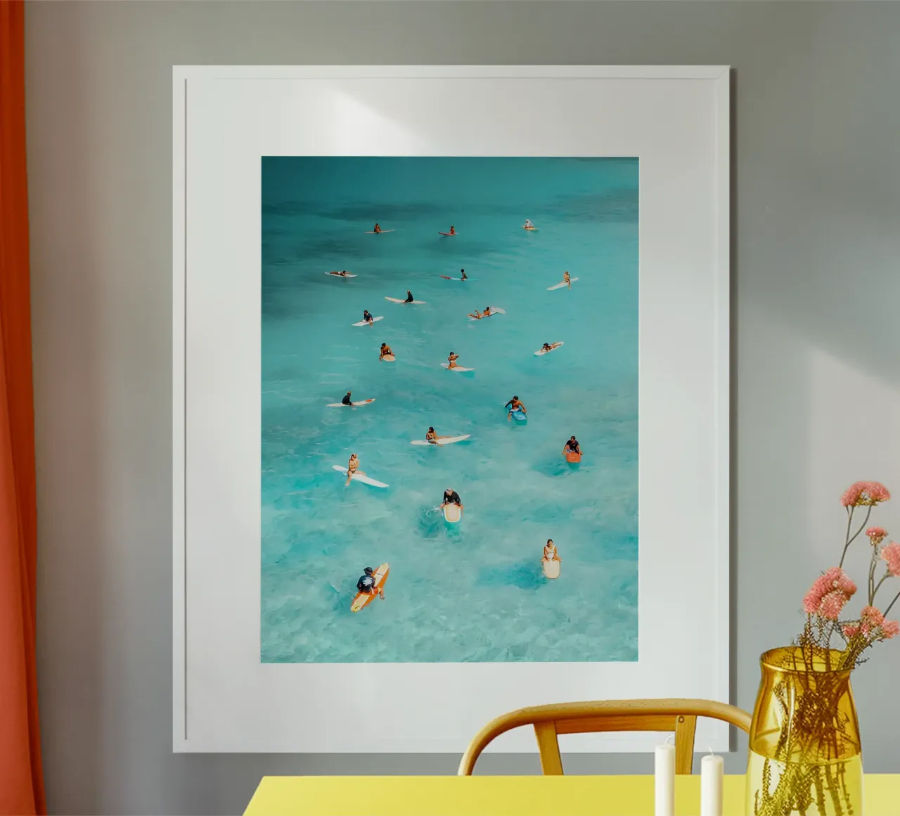 Aspettando le onde poster con telaio in plastica da Eldon S Kiser