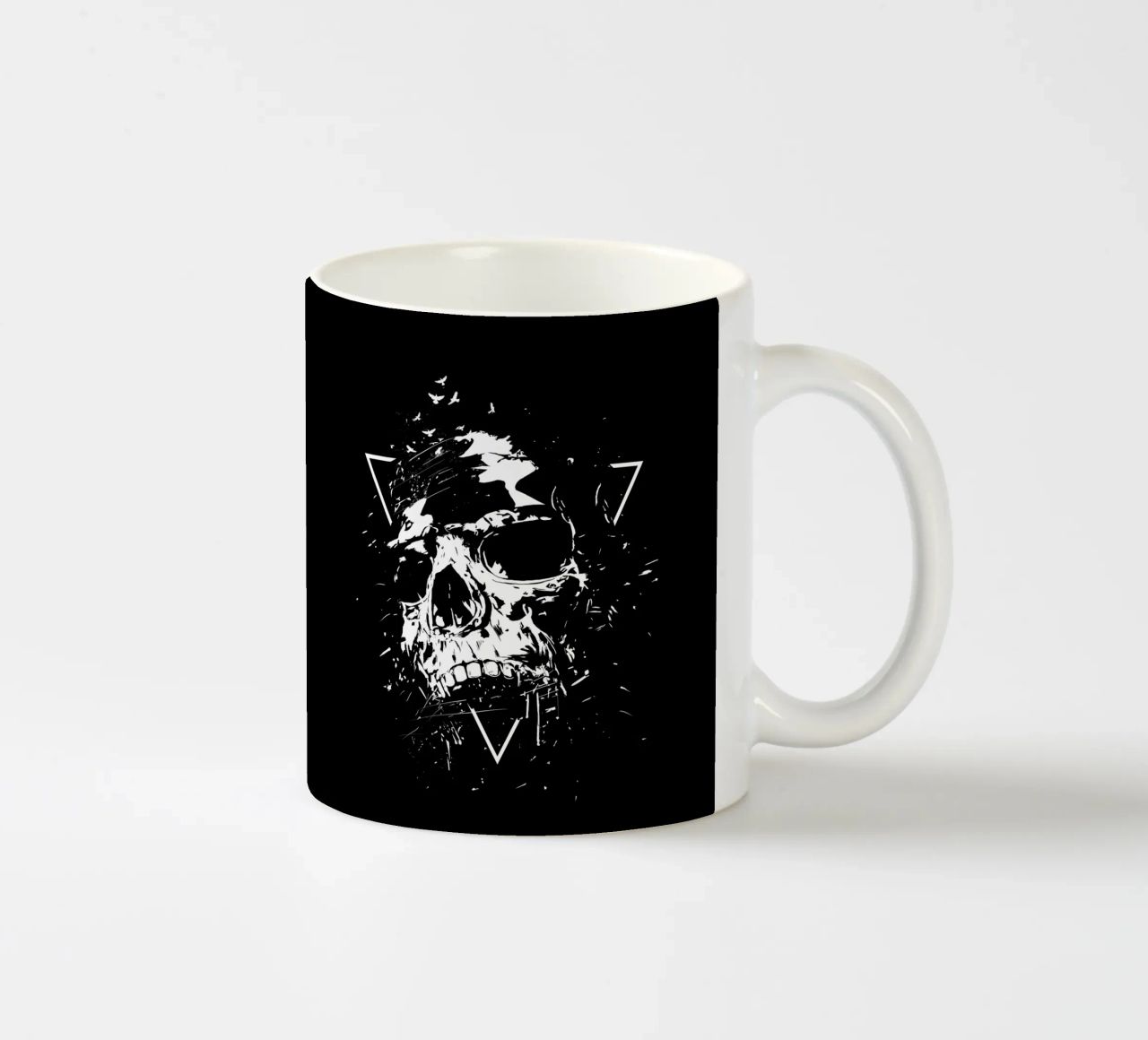 Skull X (b&w) tazza in ceramica da Balazs Solti