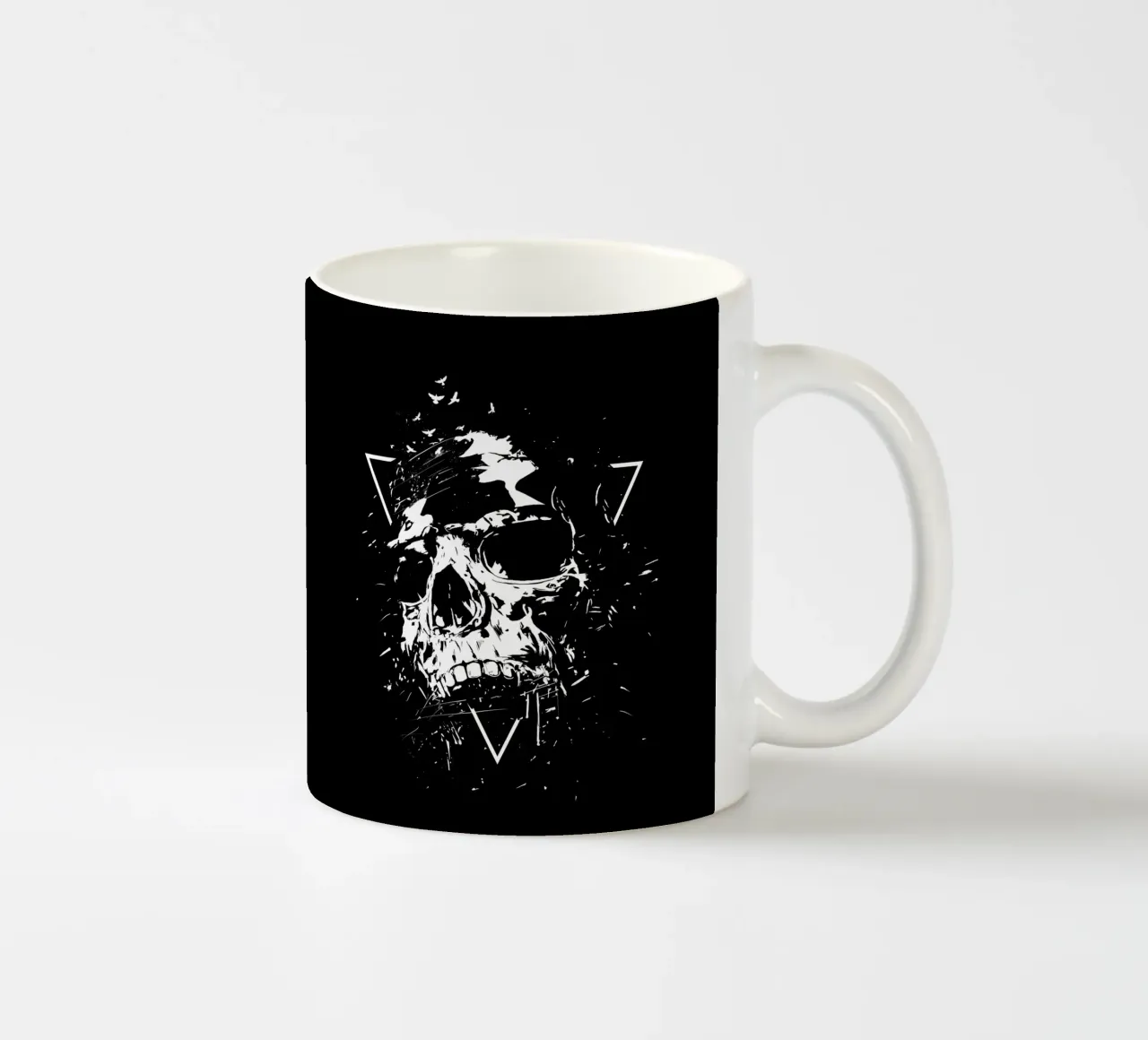 Skull X (b&w) Keramik Tasse von Balazs Solti