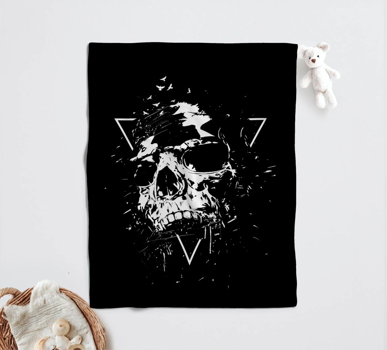 Skull X (b&w) coperta in pile da Balazs Solti