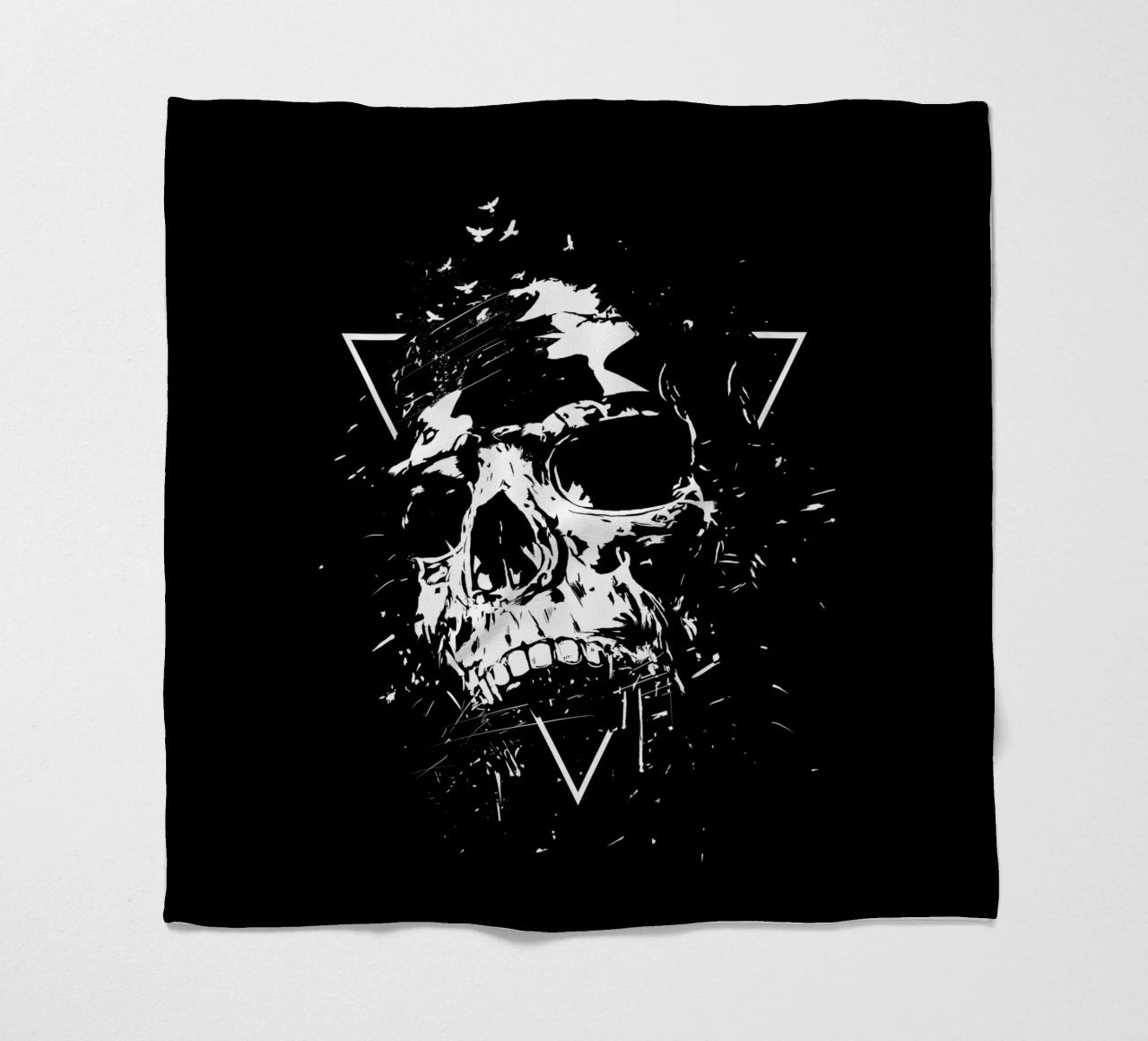 Skull X (b&w) coperta in pile da Balazs Solti