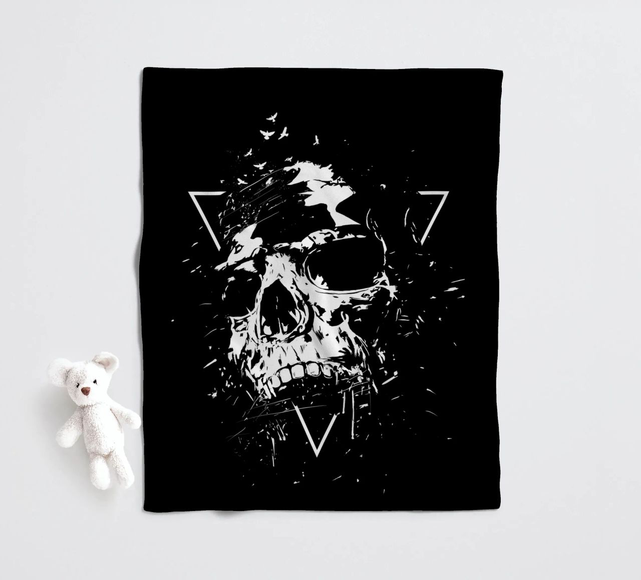 Skull X (b&w) coperta in pile da Balazs Solti