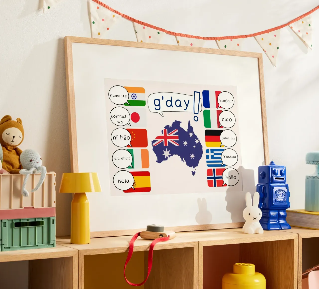 Affiche éducative "Greetings of the World" - World Flags Art poster avec cadre en bois de vintagepod