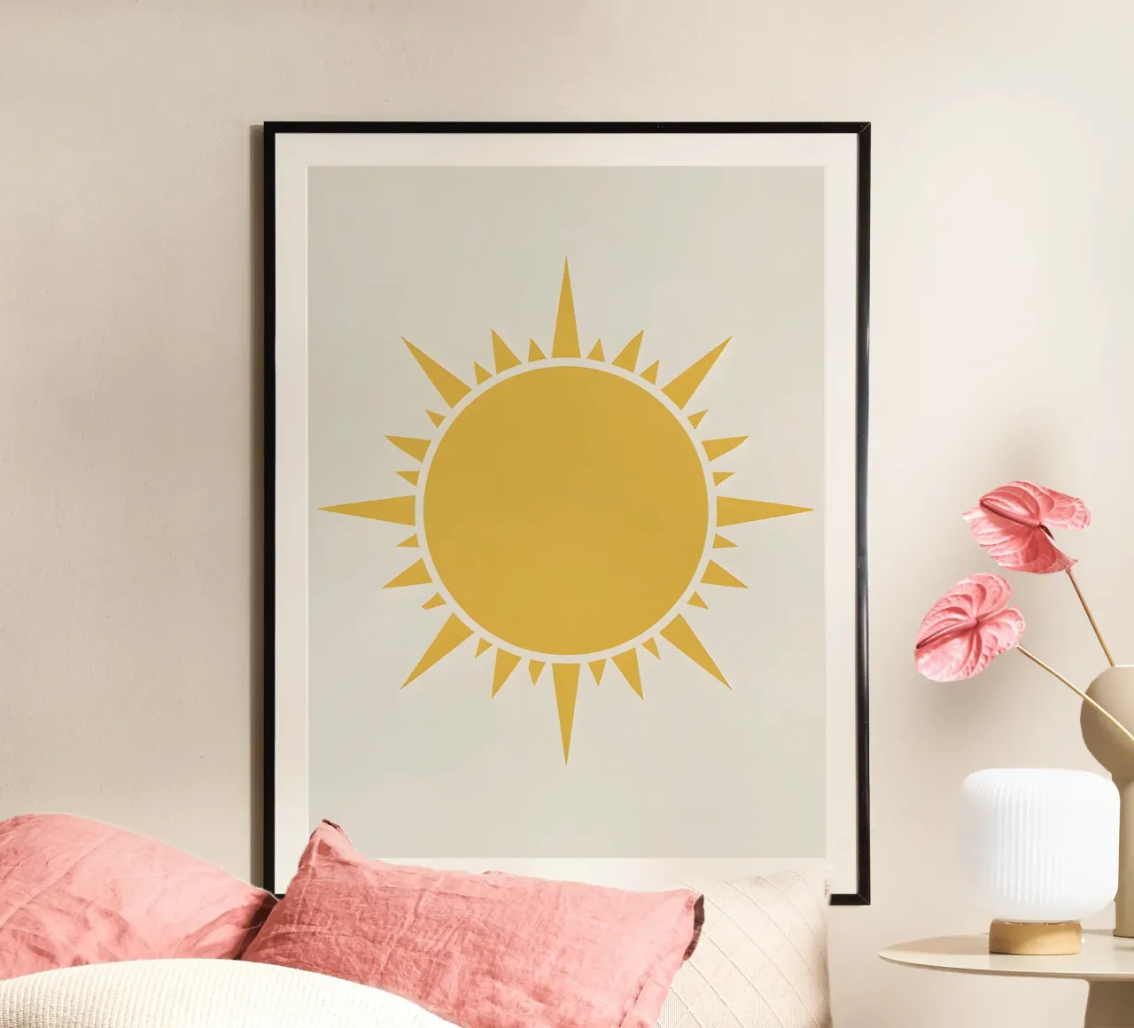 Circolo del Sole poster con telaio in legno da The Green Room