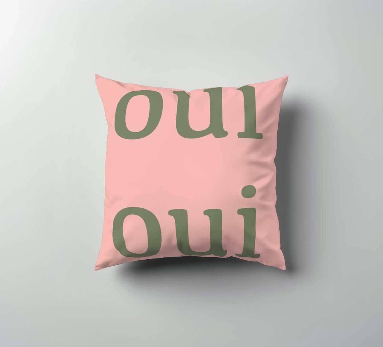 Oui Oui design tipografico francese cuscino da Proper job studio
