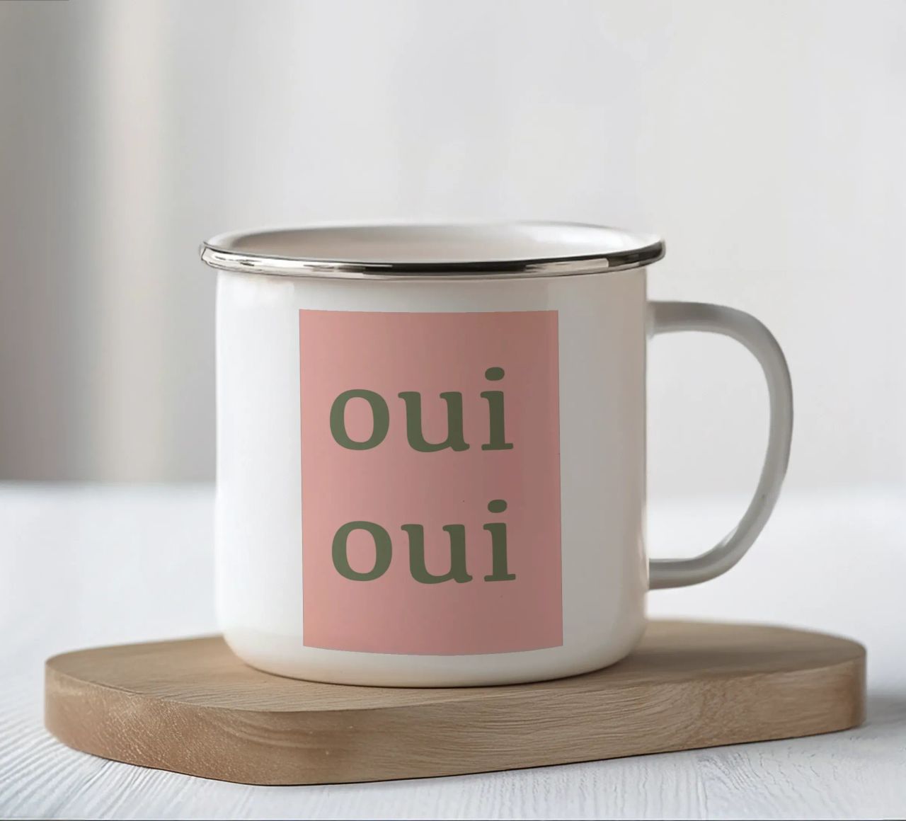 Oui Oui design tipografico francese tazza in smalto da Proper job studio