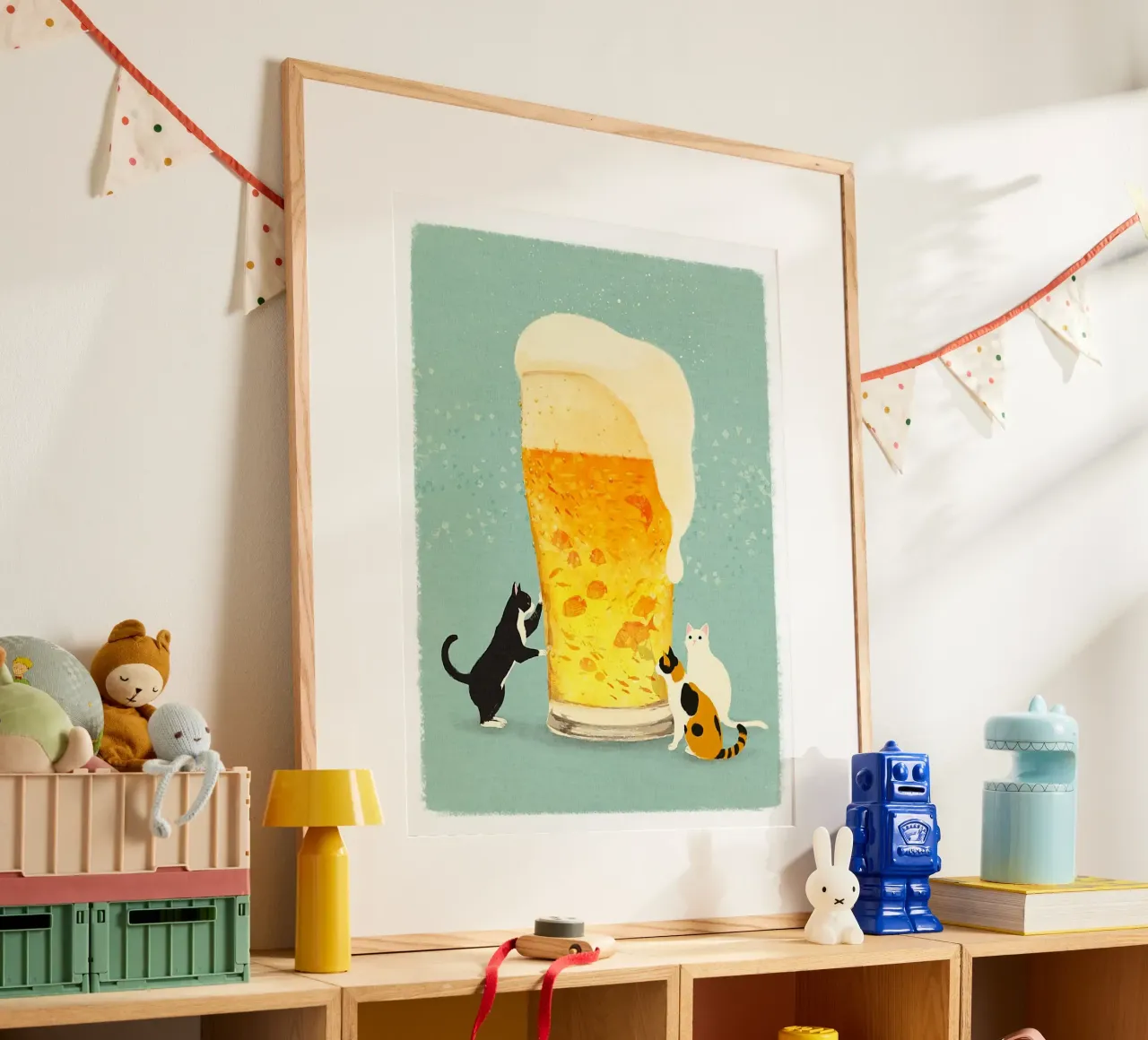 cat with beer poster con telaio in plastica da sunity