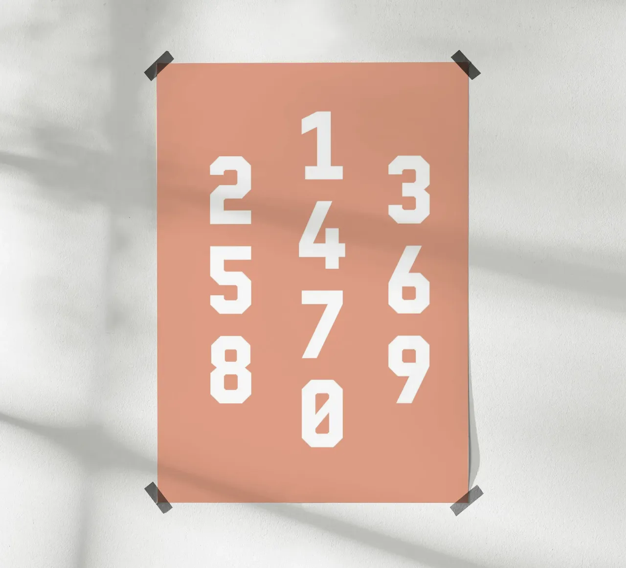 Typography Numbers #6 poster con telaio in legno da kathrinmay