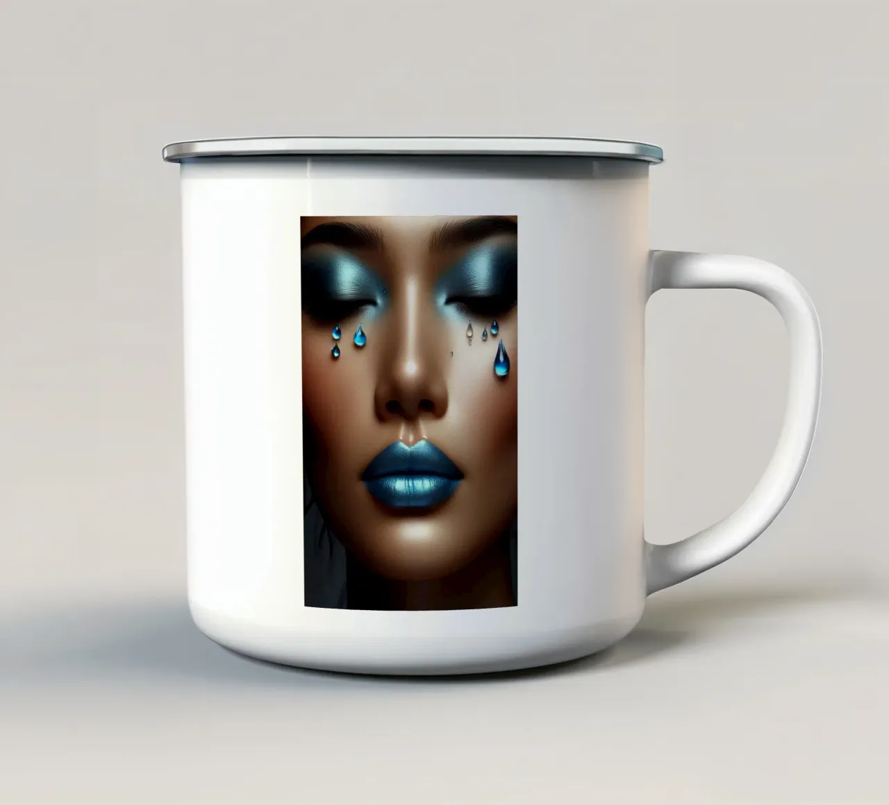 Perfecte make-up in blauw emaille mok van BenCoStyle