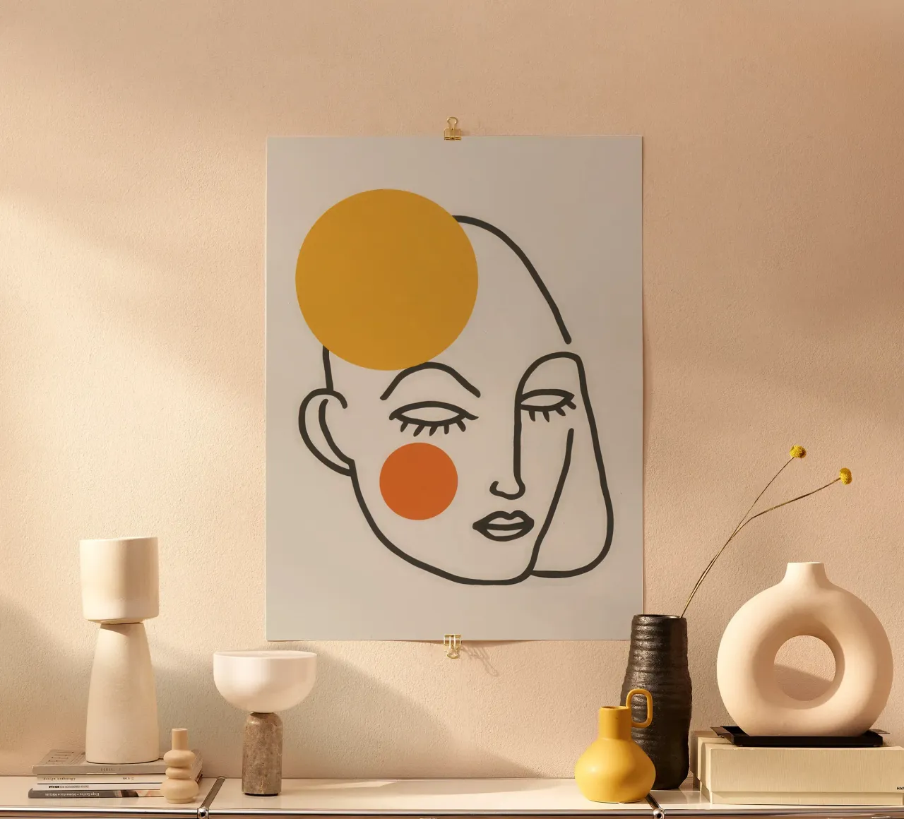 Contemplazione della sfera d'oro poster con telaio in plastica da Moon Revolver