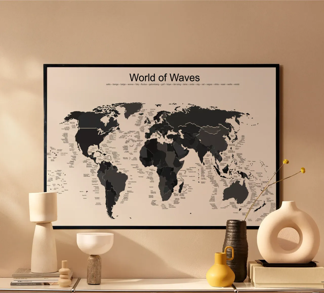 World of Waves - Minimal Surfmap - Black Edition poster avec cadre en aluminium de cat.chinq