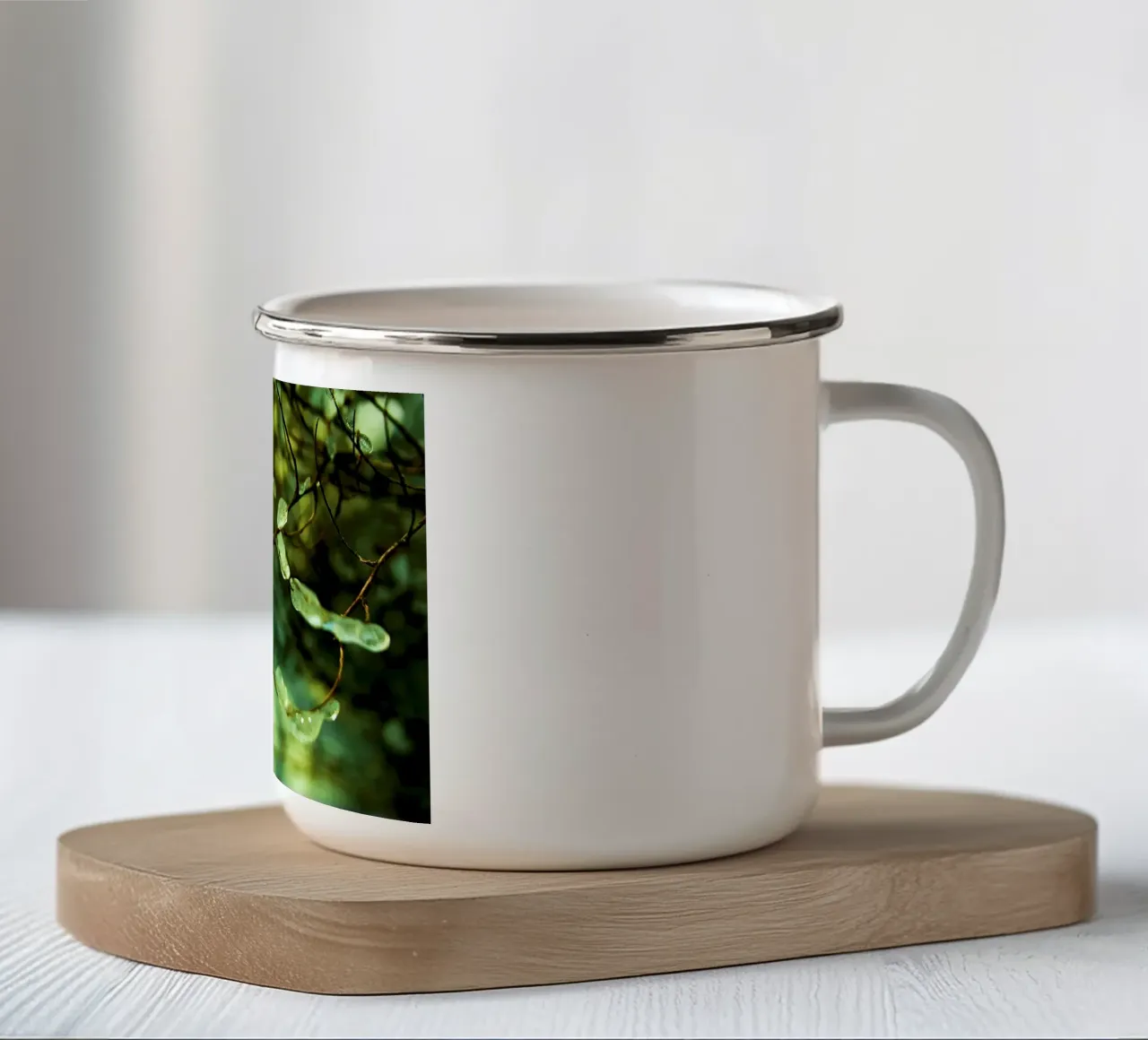 Smaragdgroene ijsdruppels op wintertakken - Fine Art Print emaille mok van jay