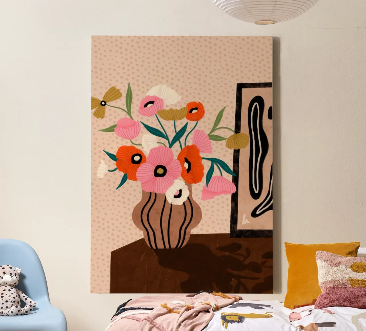 Flowers on Sideboard tela con Cornice a cassetta da Bea Mueller
