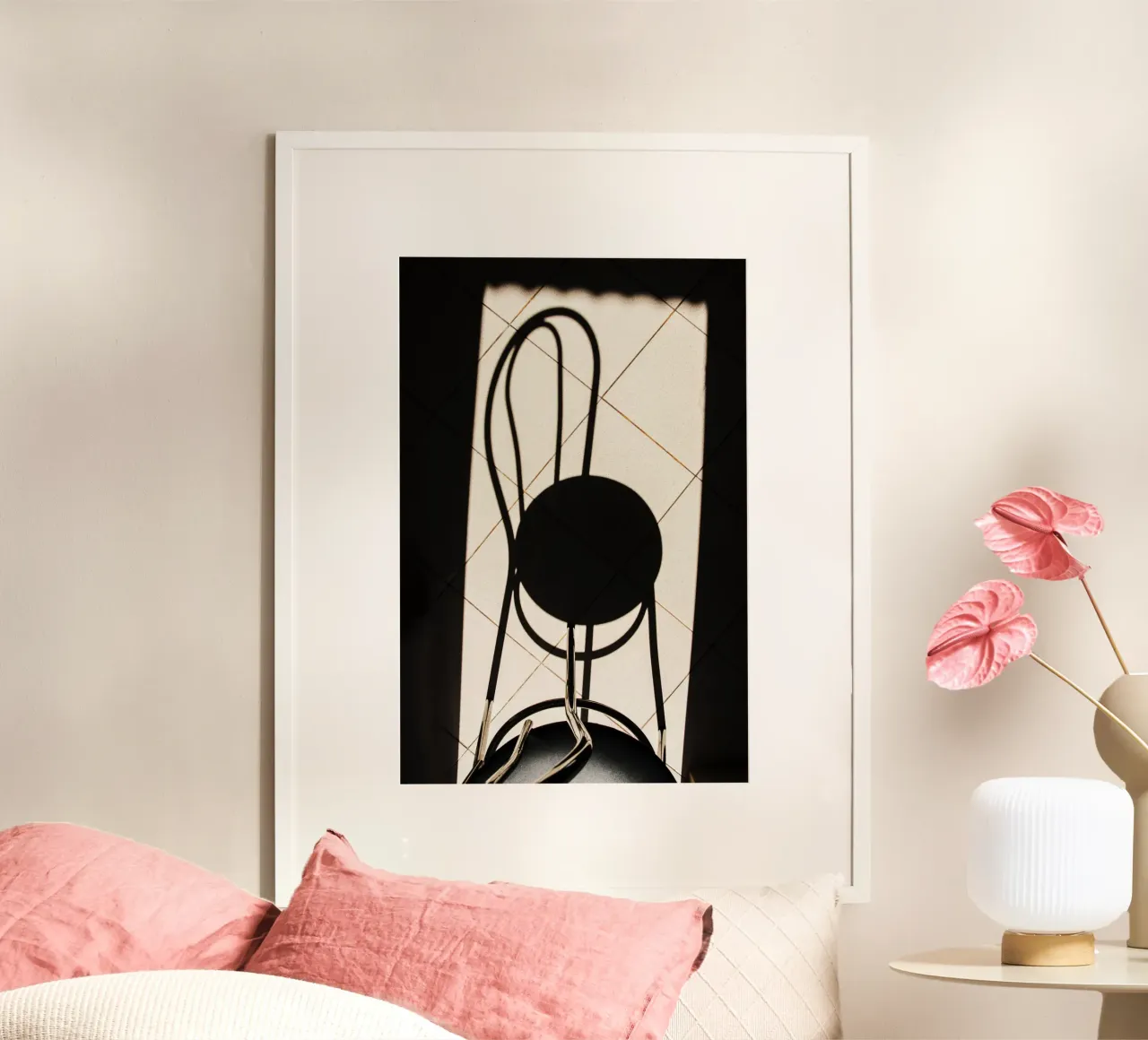 Ombre di sedie curve - Stampa fotografica minimalista di fine art poster da jay