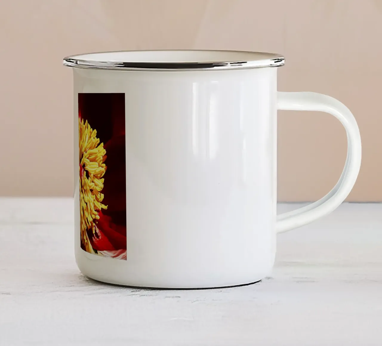 Peonia rossa in primo piano - Stampa d'arte floreale simile a un grembo materno tazza in smalto da jay
