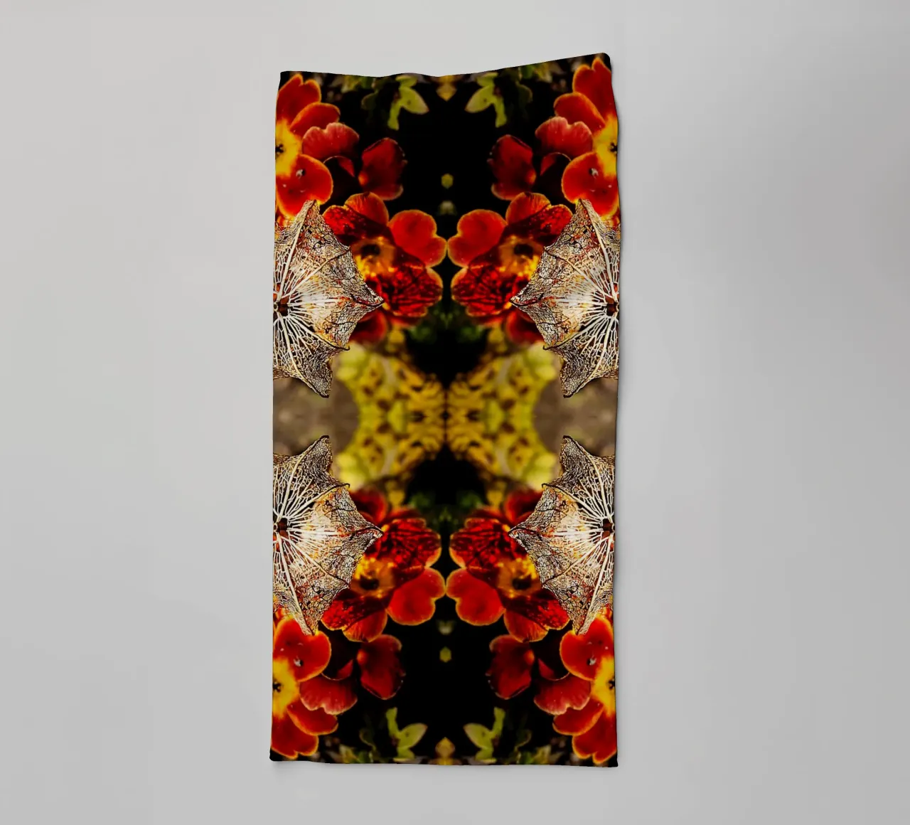 Mesmerized by your alien look ā Mirroring Fine Art Print towel by jay