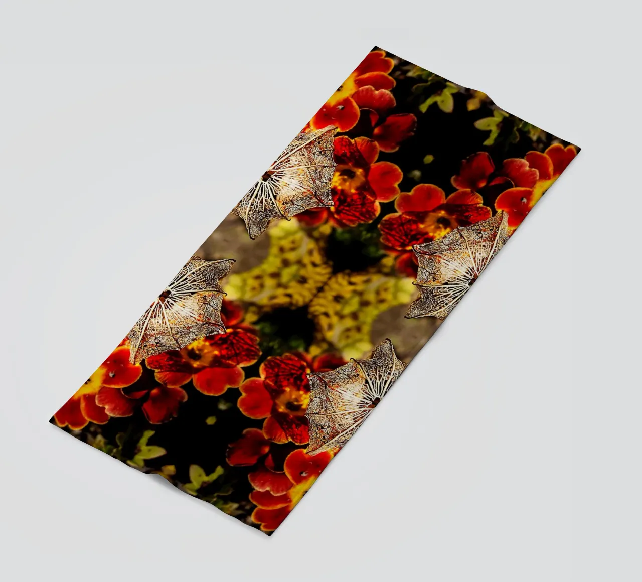 Mesmerized by your alien look – Mirroring Fine Art Print beach towel by jay