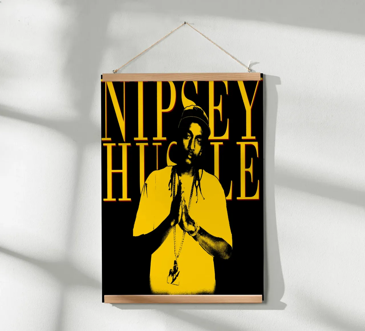 Le rappeur Nipsey Hussle poster avec cadre en aluminium de sophielouise.designs