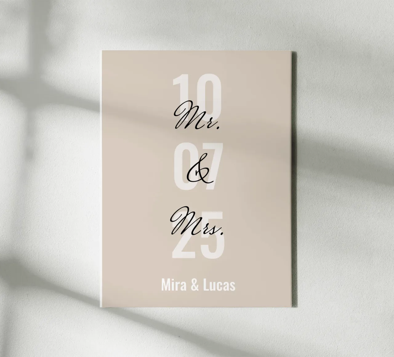 Immagine di matrimonio "Mr&Mrs" personalizzata con nome e data tela con Cornice a cassetta da Liebesbeweise