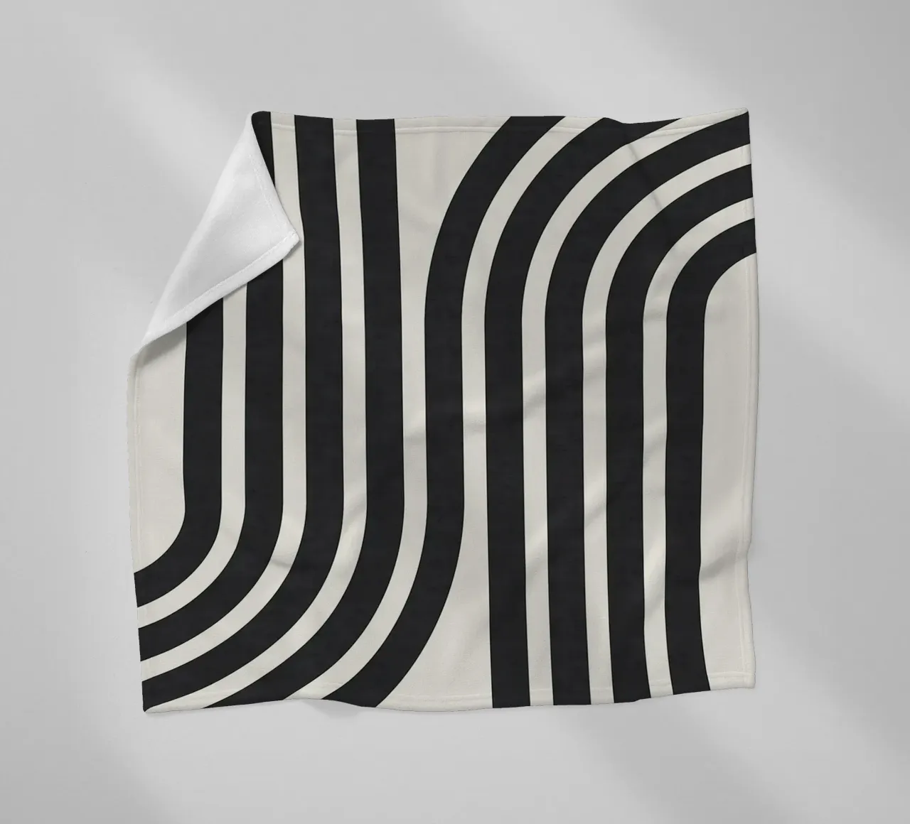 Linee minimaliste coperta in pile da Sabine Klein