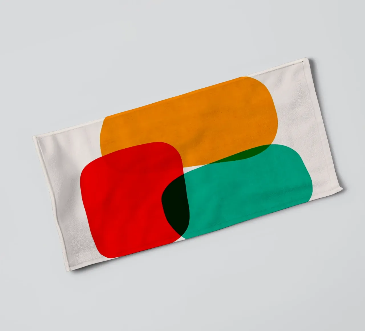 Forme colorate asciugamano da bagno da Sabine Klein
