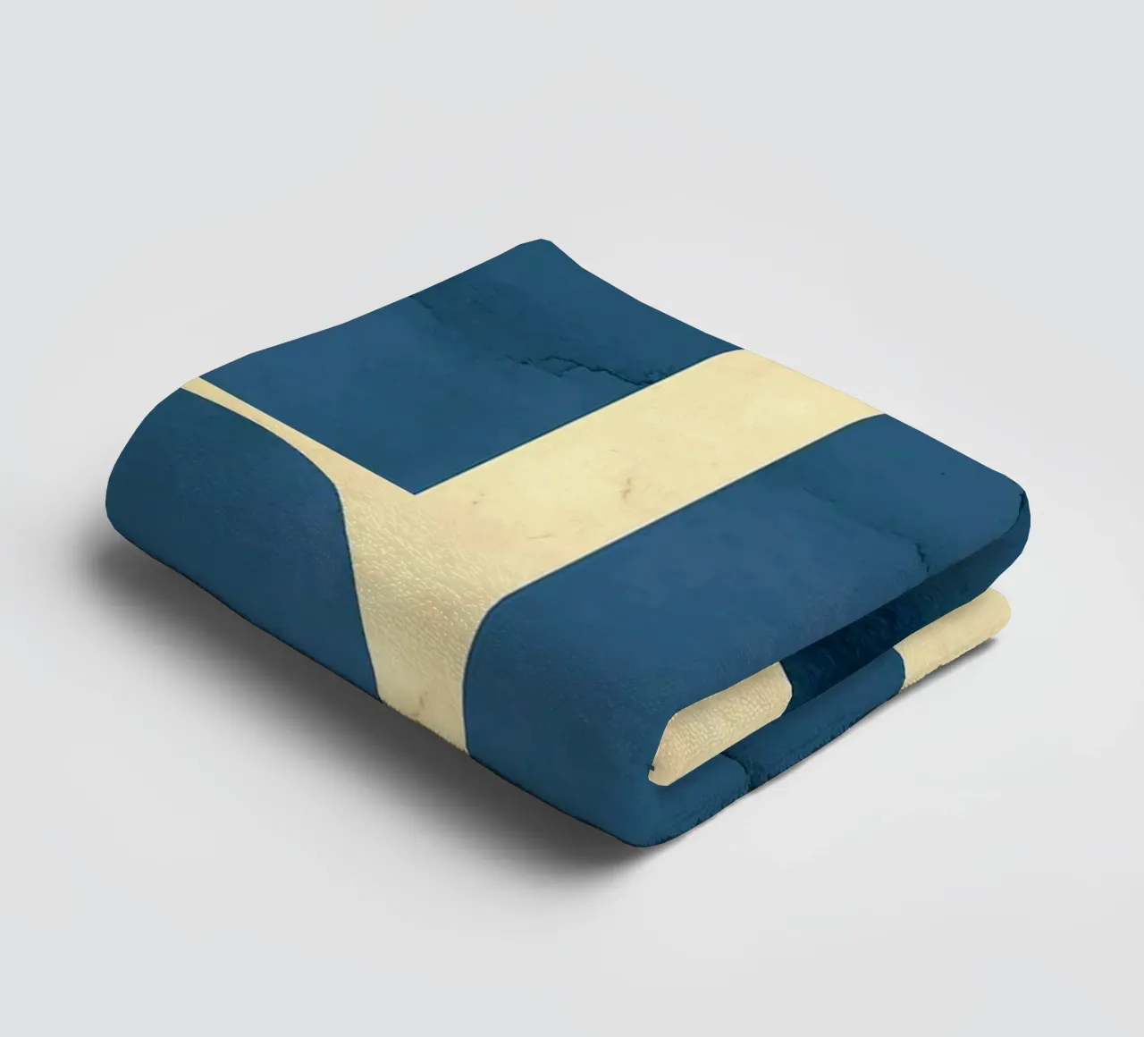 Minimal C towel by Anna Müller