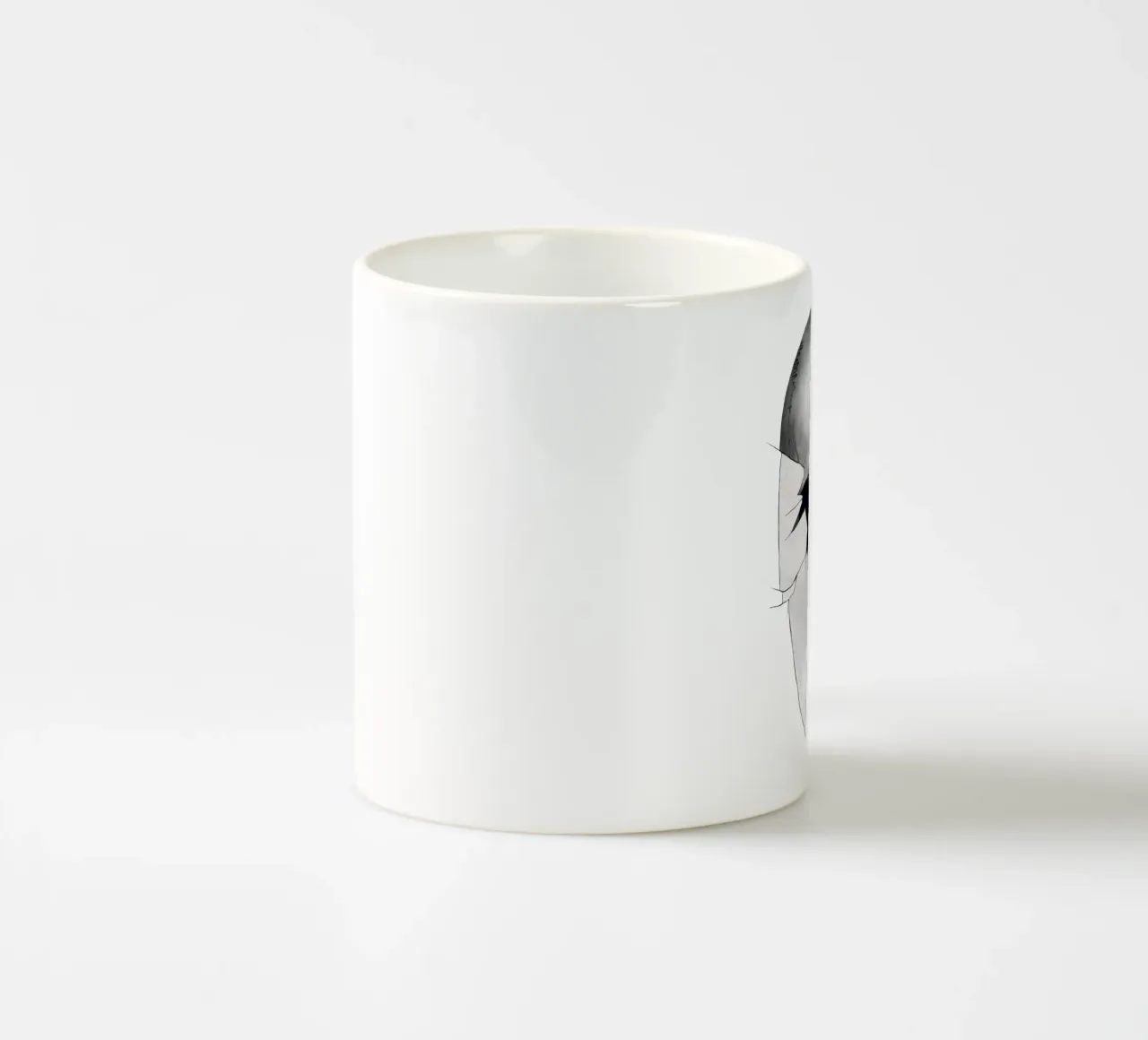 Broken tazza in ceramica da Kuba Gornowicz