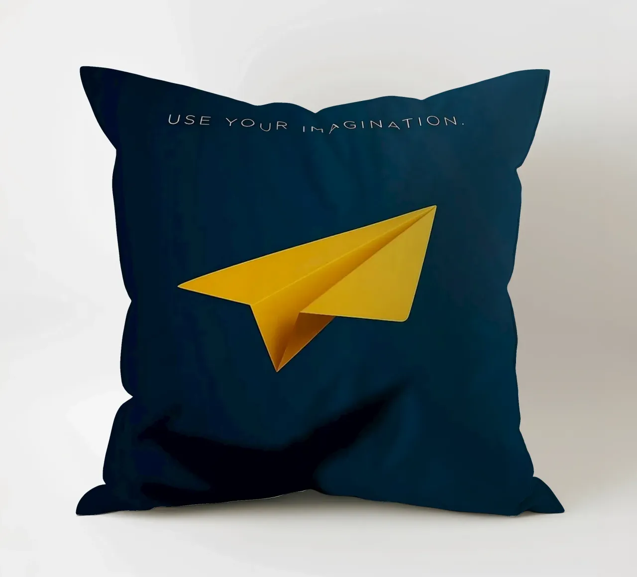 paper plane shape cuscino da comura