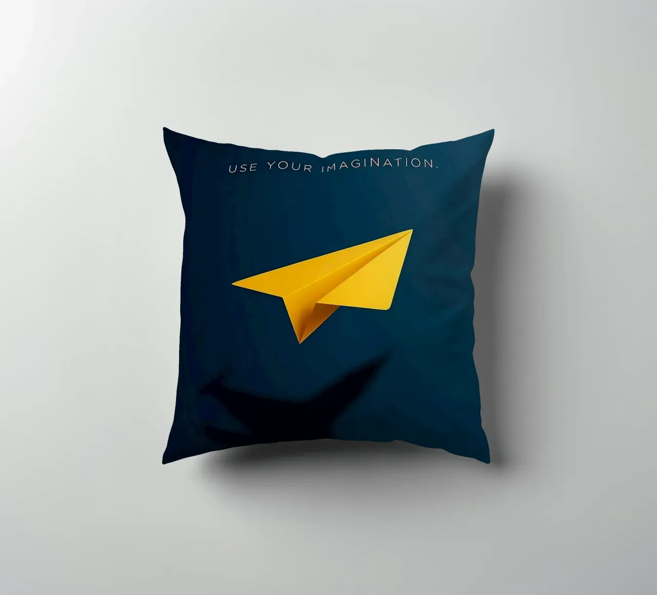 paper plane shape cuscino da comura
