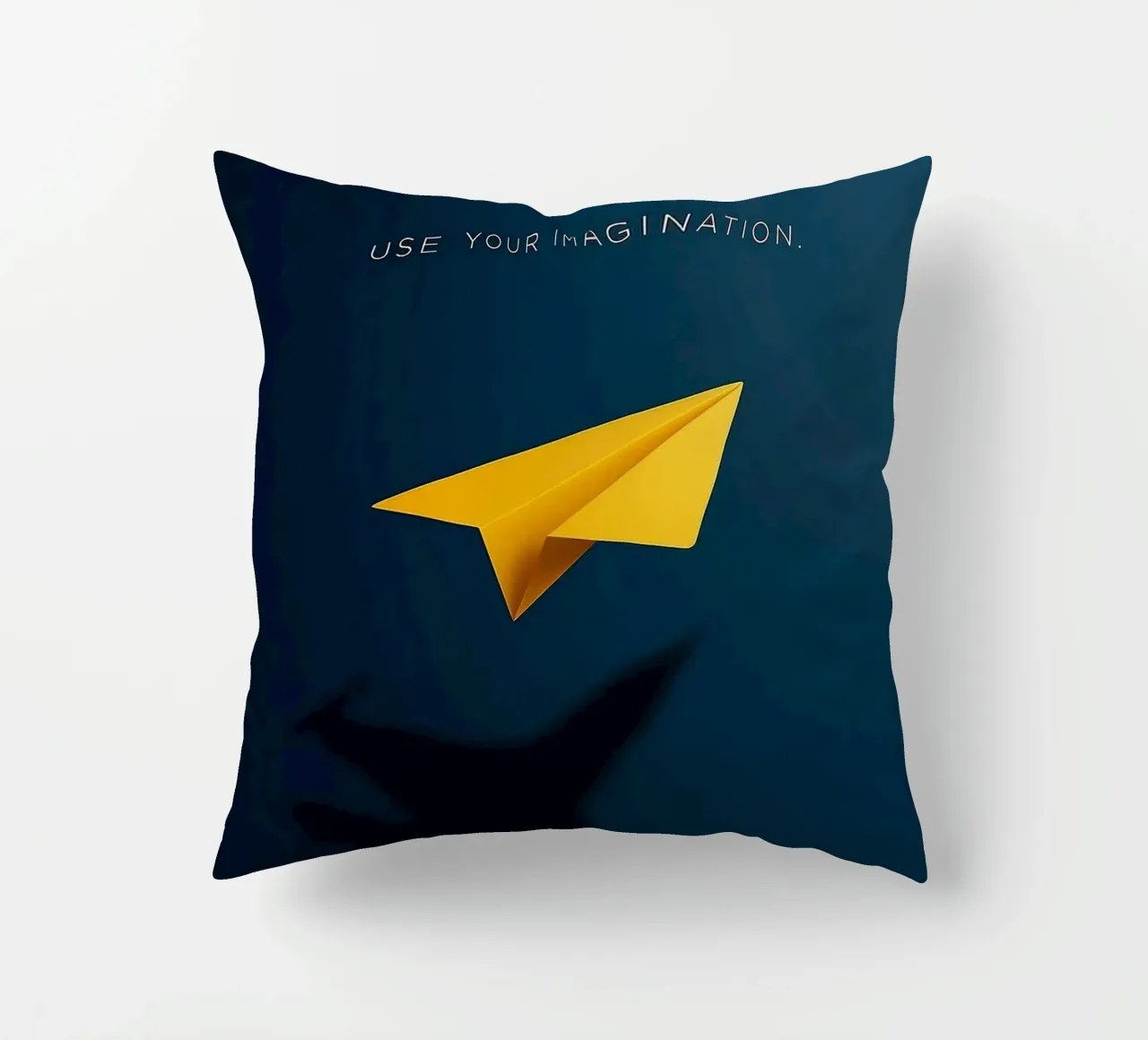paper plane shape cuscino da comura