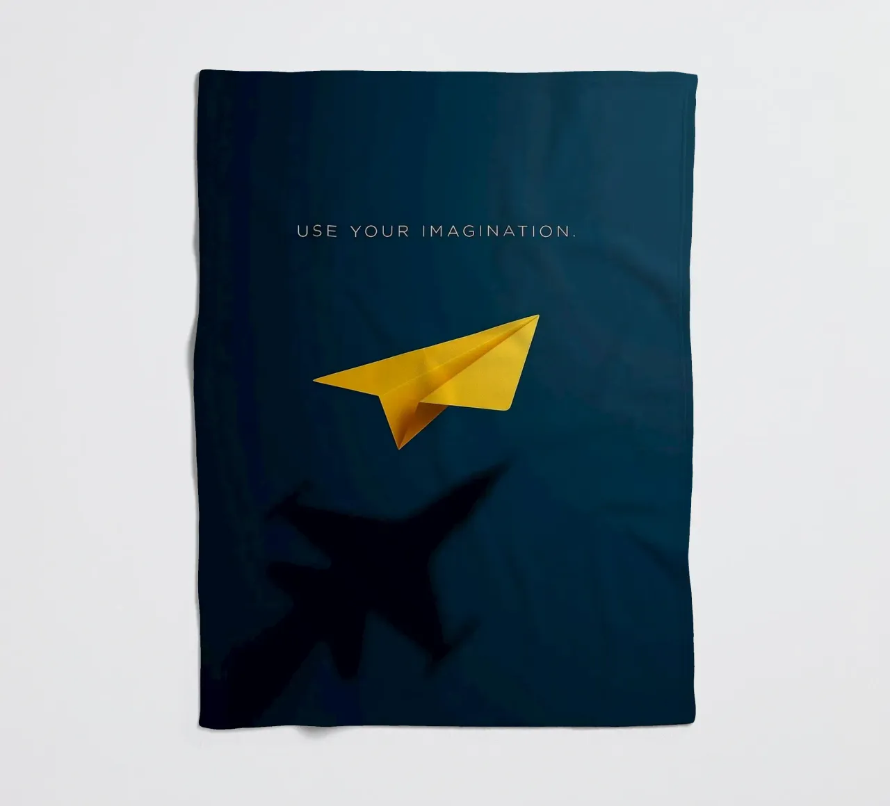 paper plane shape coperta in pile da comura