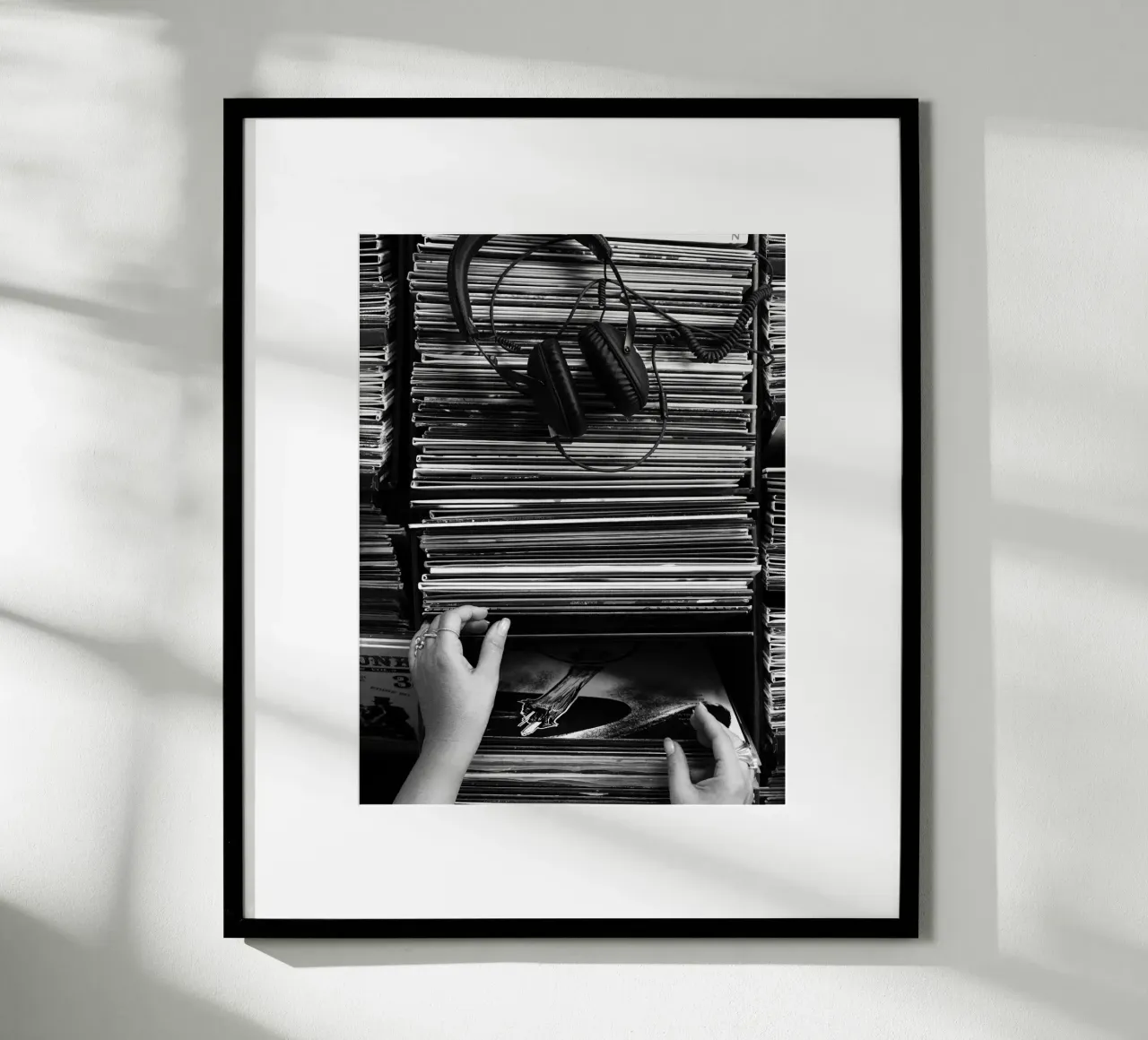 Attraverso l'archivio poster con telaio in alluminio da vintgeseyn