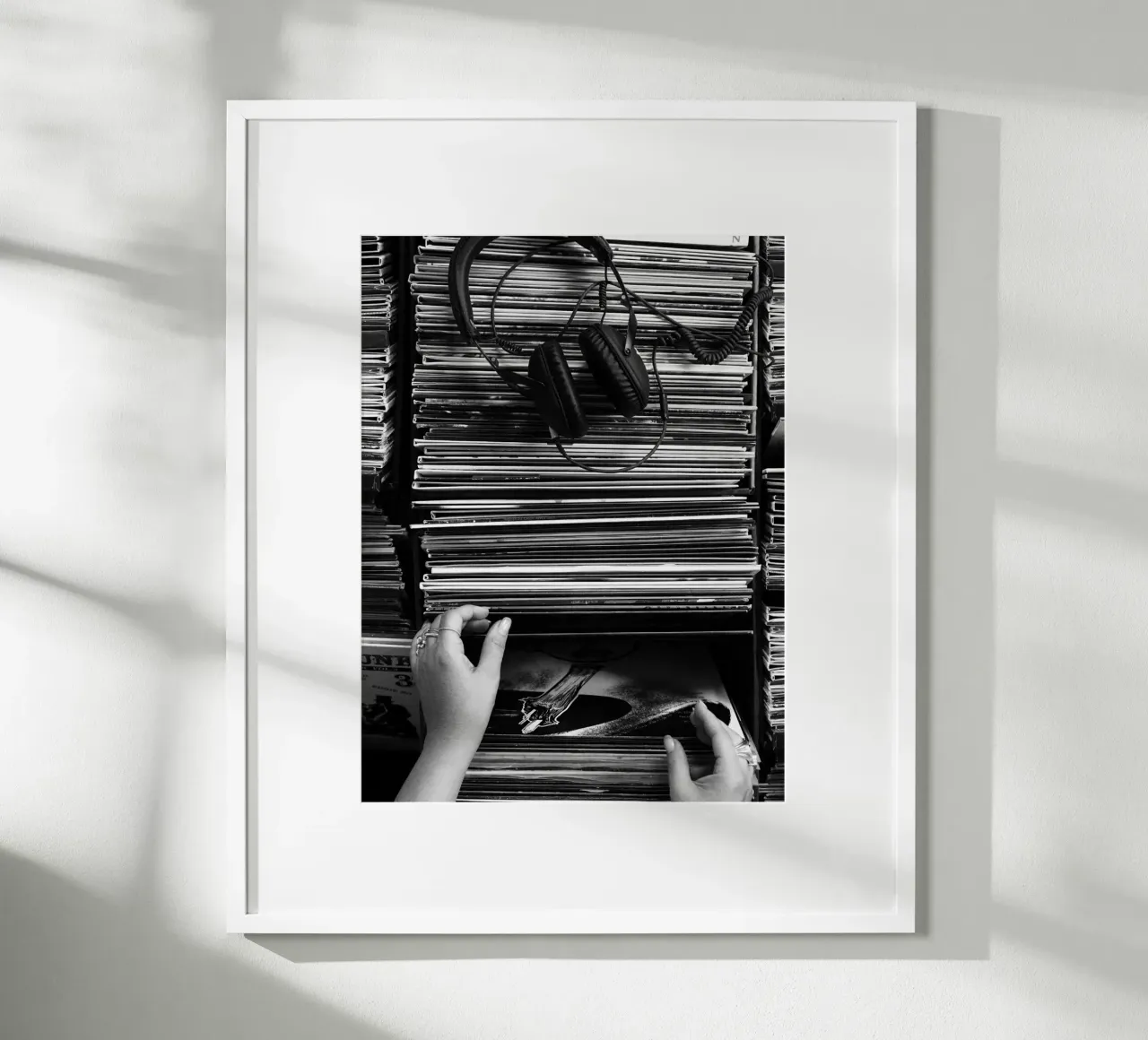 Attraverso l'archivio poster con telaio in alluminio da vintgeseyn