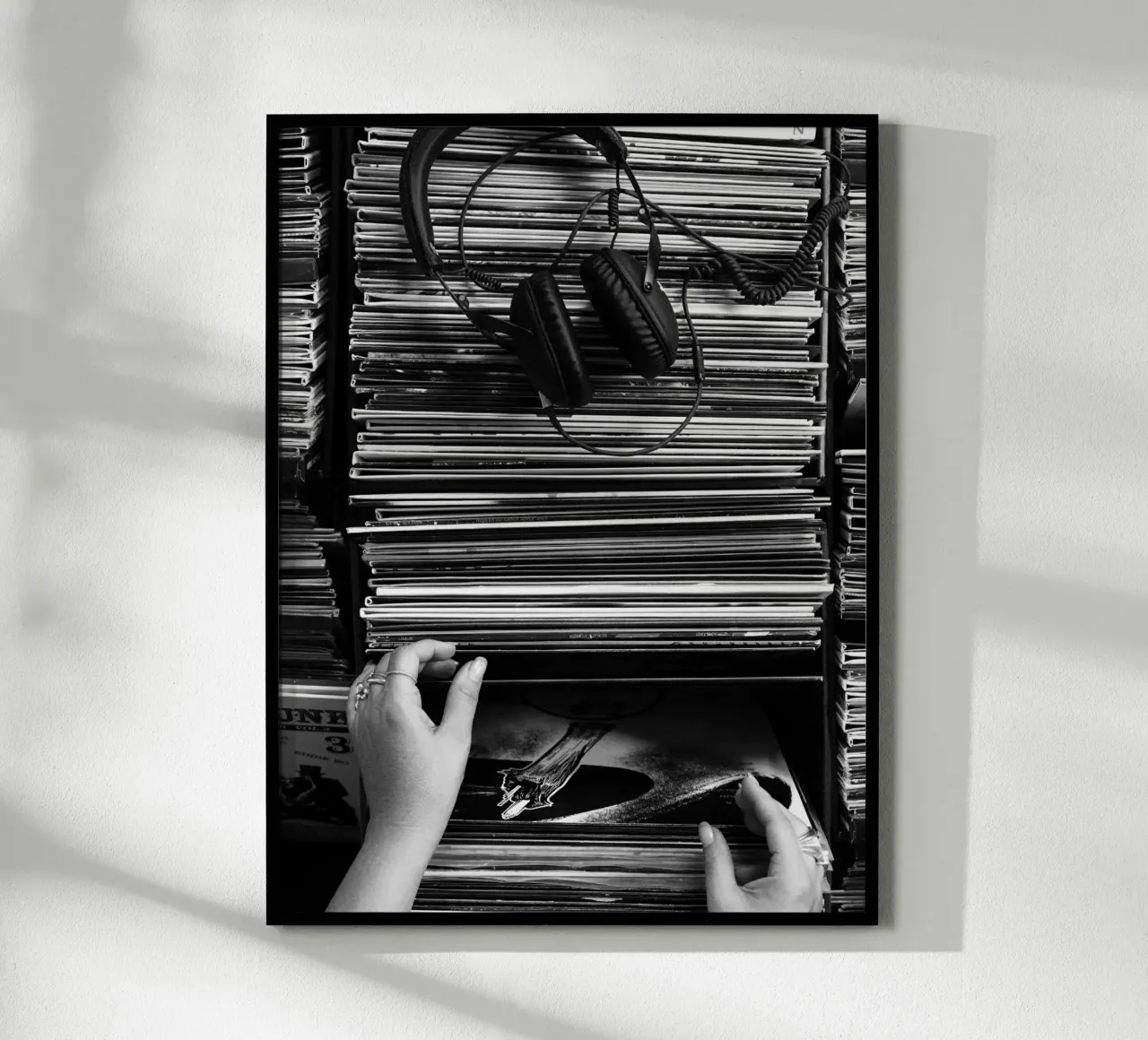 Attraverso l'archivio poster con telaio in alluminio da vintgeseyn