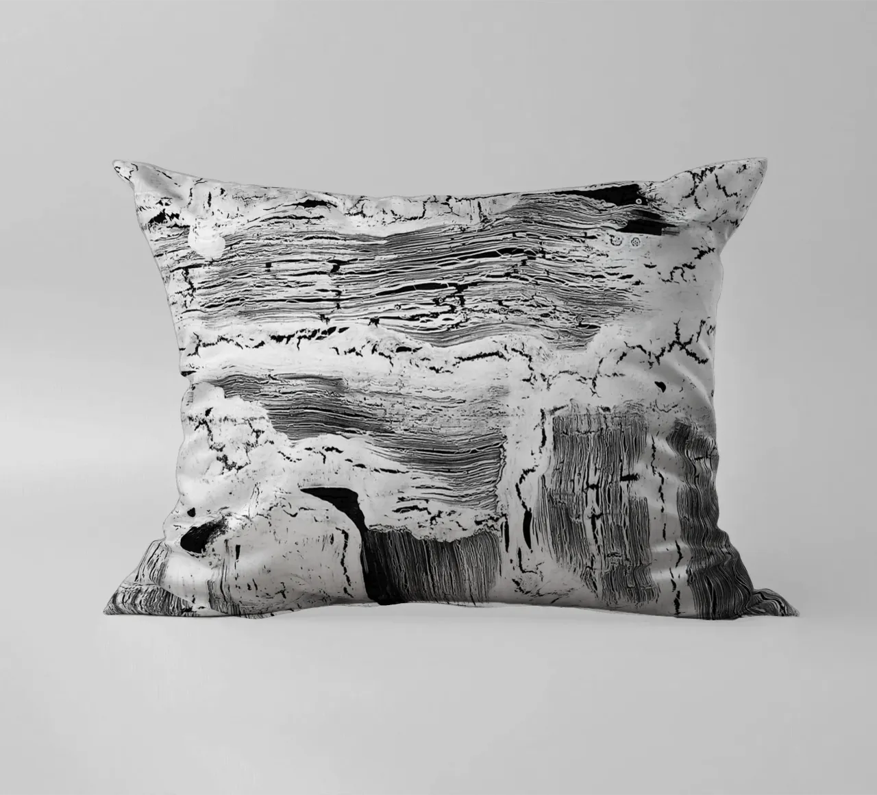 Abstract Artwork Greyscale #2 cuscino da kathrinmay