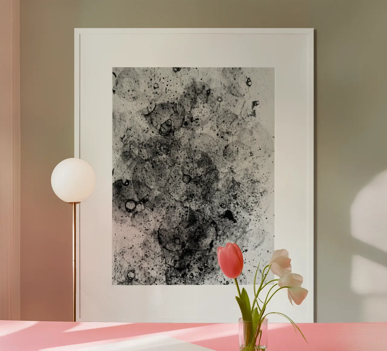 Abstract Artwork Greyscale #3 poster con marco de madera de kathrinmay