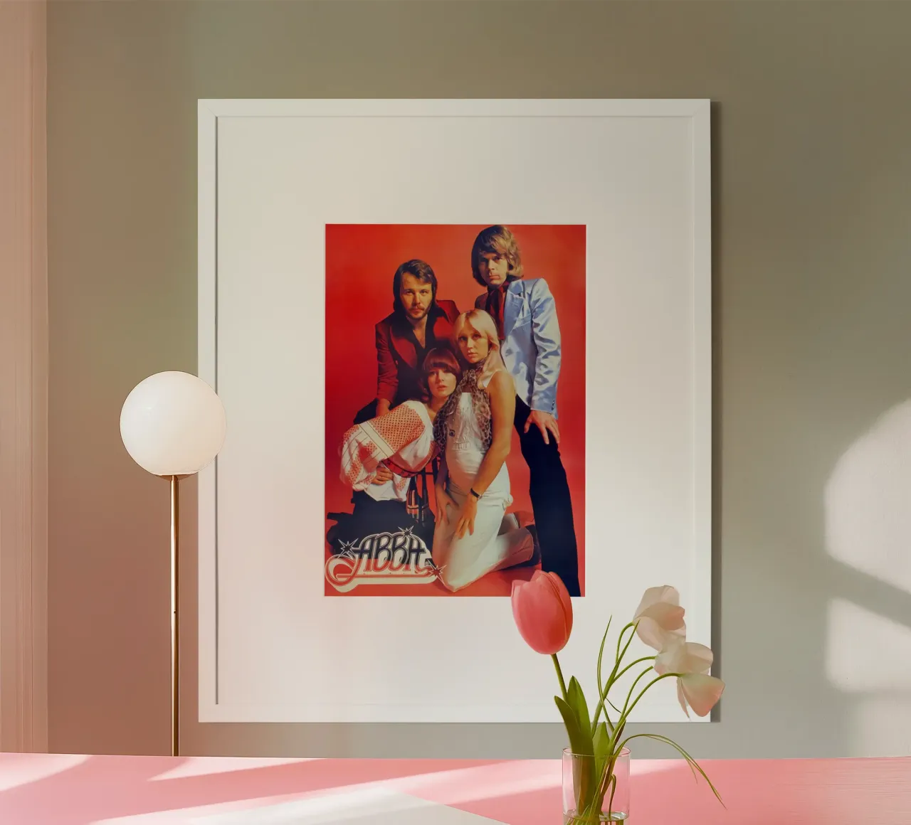 Orange AbbA Background All Member Poster poster con telaio in legno da RukoLO