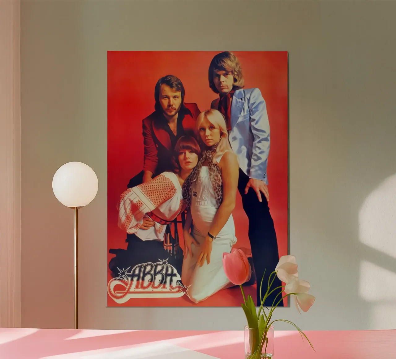 Orange AbbA Background All Member Poster poster con telaio in legno da RukoLO