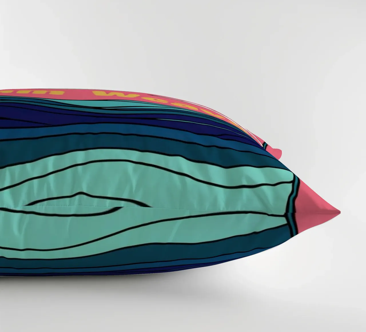 Il viaggio celeste del tessitore di sogni: Una luna e un oceano mistici cuscino da Artistic-shop
