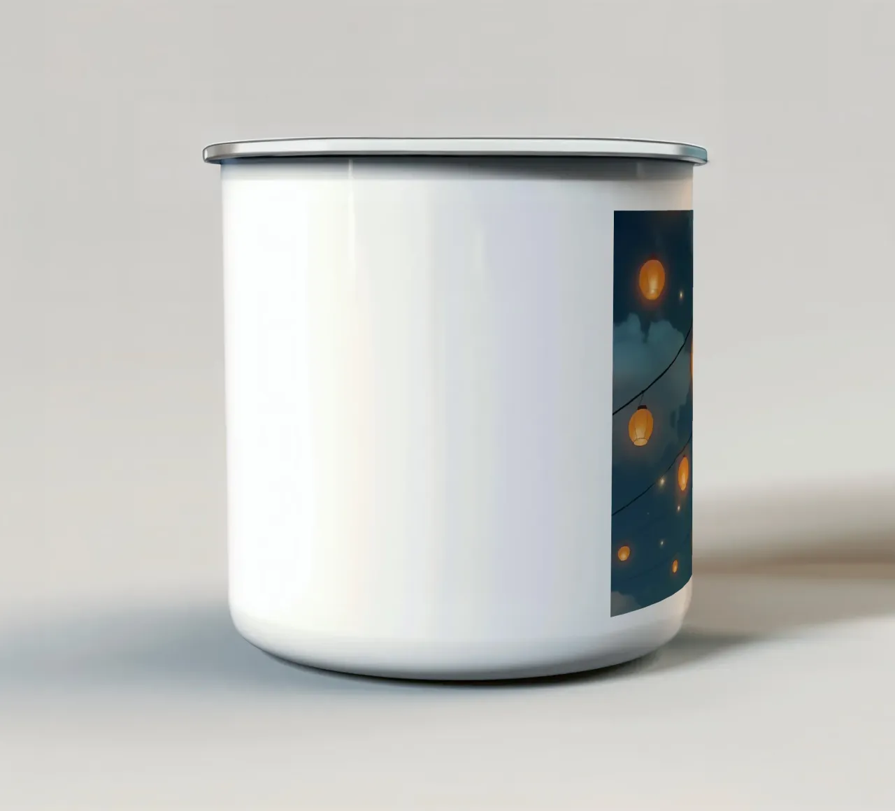 Lanterne di carta illuminate contro il cielo notturno tazza in smalto da DesignDoodle