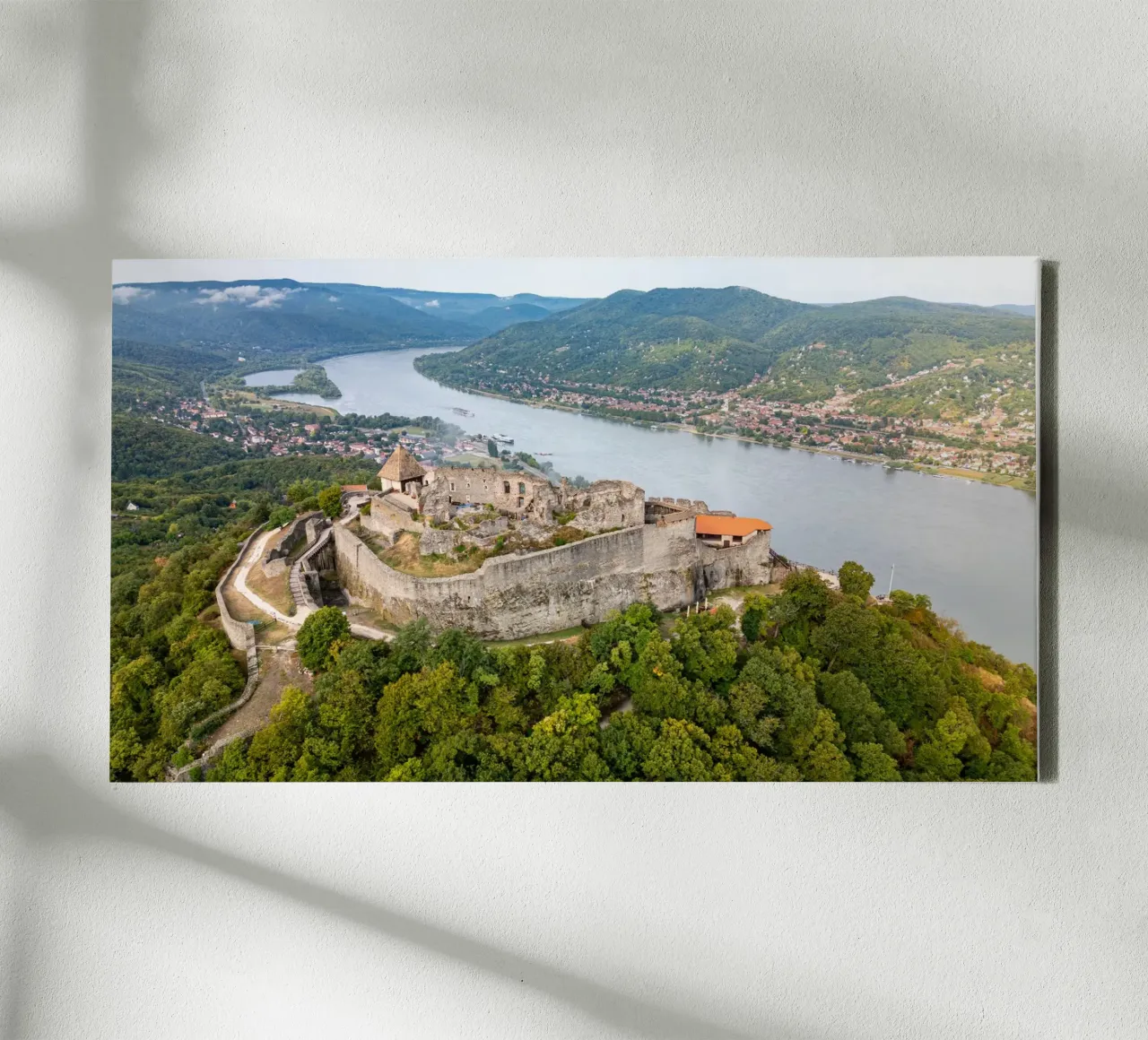 Vista aerea di Visegrad tela con Cornice a cassetta da anderm